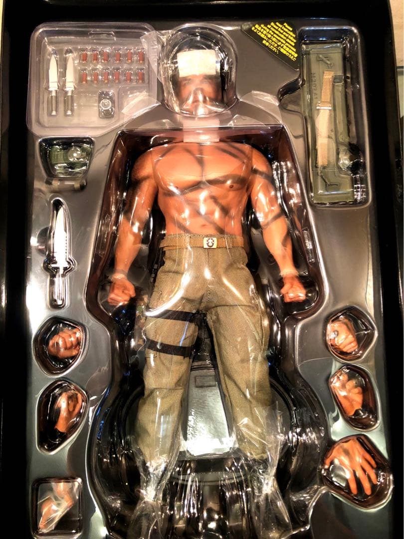 ホットトイズ　ムービーマスターピース　コマンドー1/6 ジョンメイトリックス