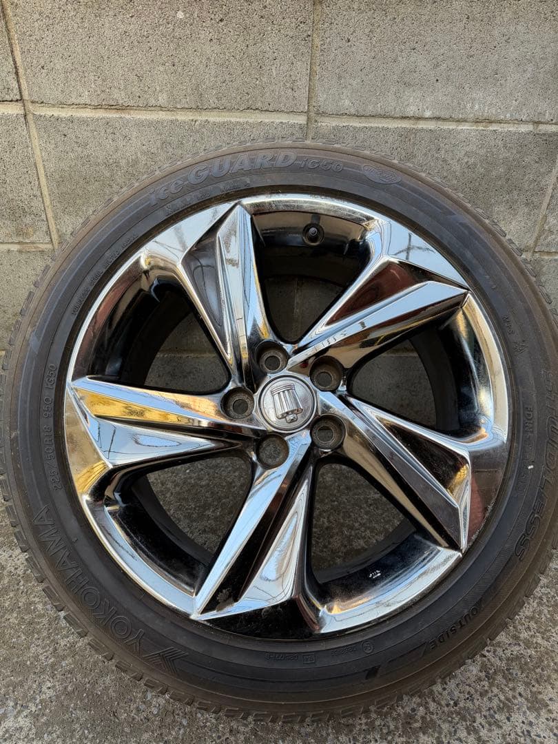 トヨタクラウンホイールタイヤ