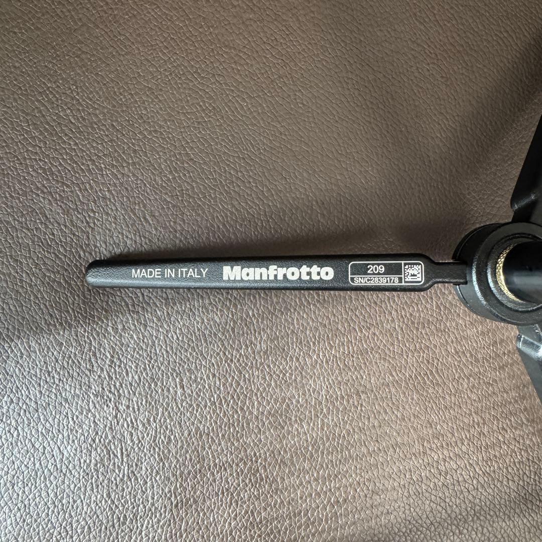 【未使用】Manfrotto 三脚キット 209,492LONG　イタリア製