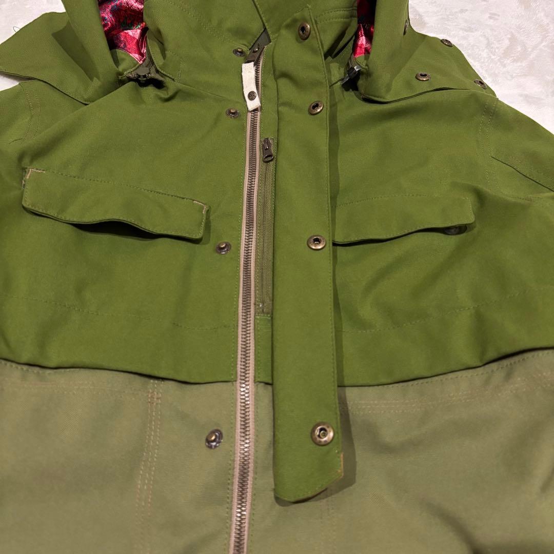 BURTONスノージャケットS カーキ DRYRIDE 防水スノボウェアバートン