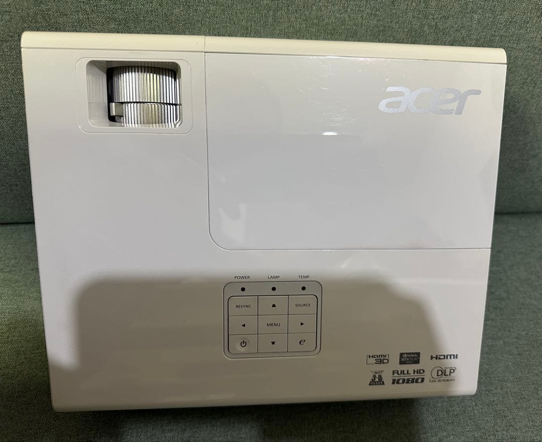 Acer H6510BD プロジェクター