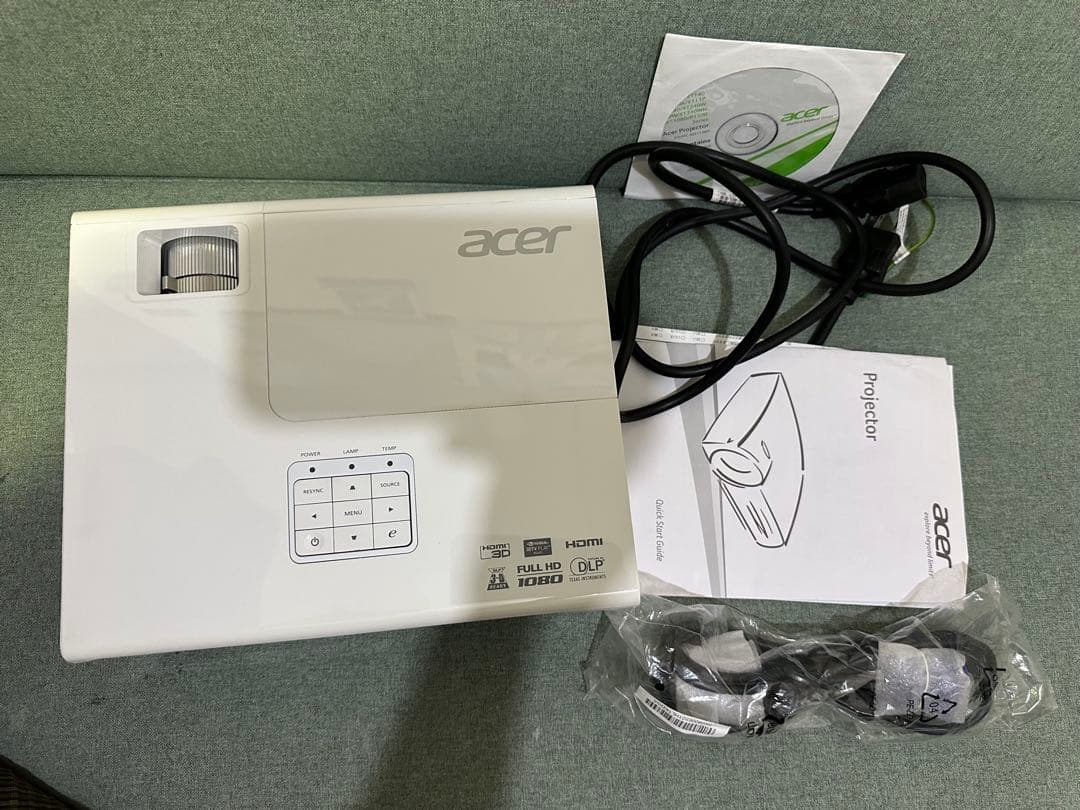 Acer H6510BD プロジェクター