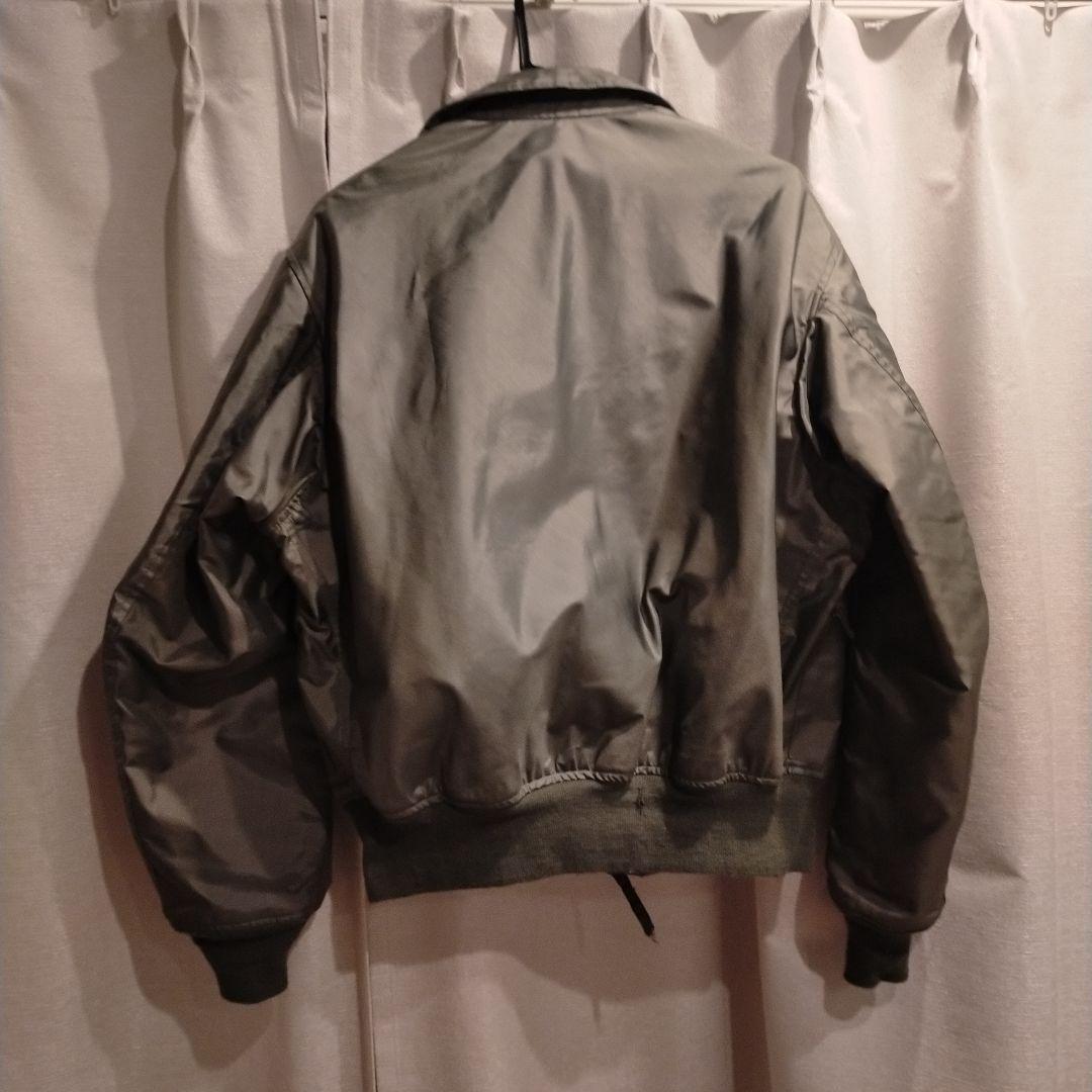 オリーブグリーン ミリタリージャケット CWU-36P