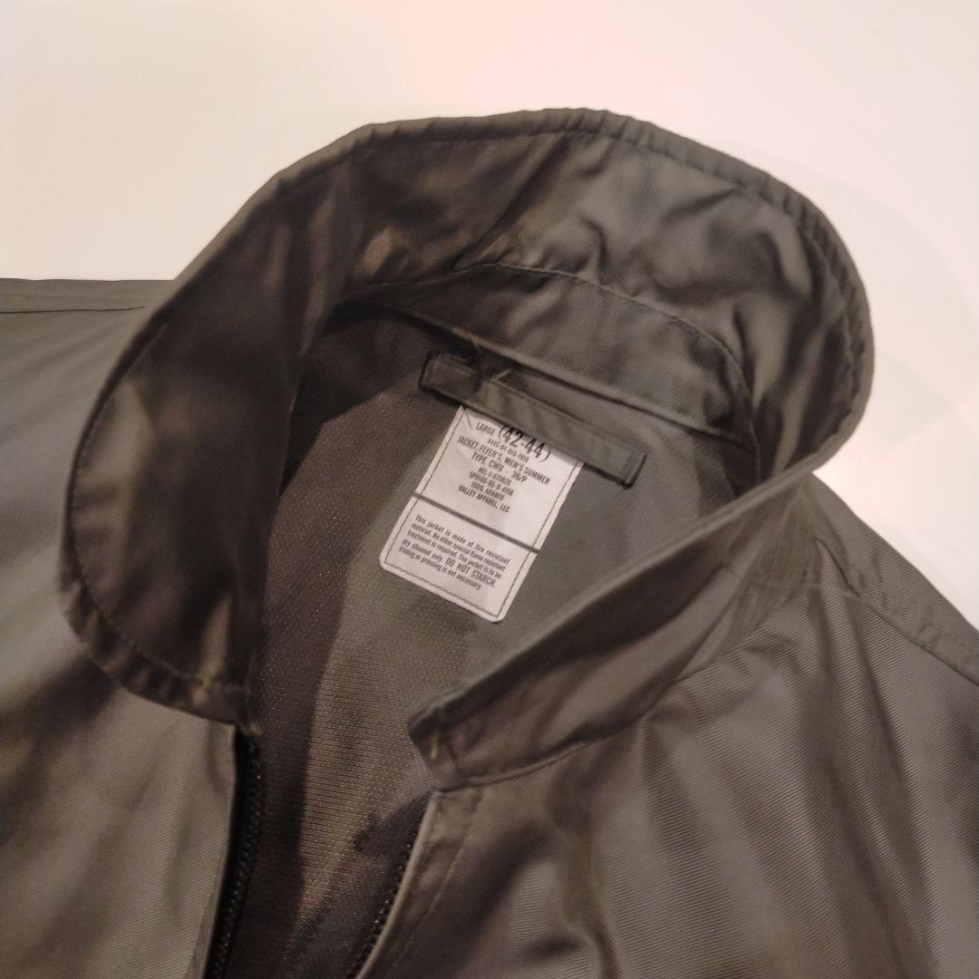 オリーブグリーン ミリタリージャケット CWU-36P