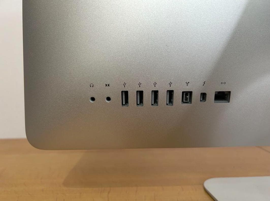 iMac21.5インチ　箱付き アップル