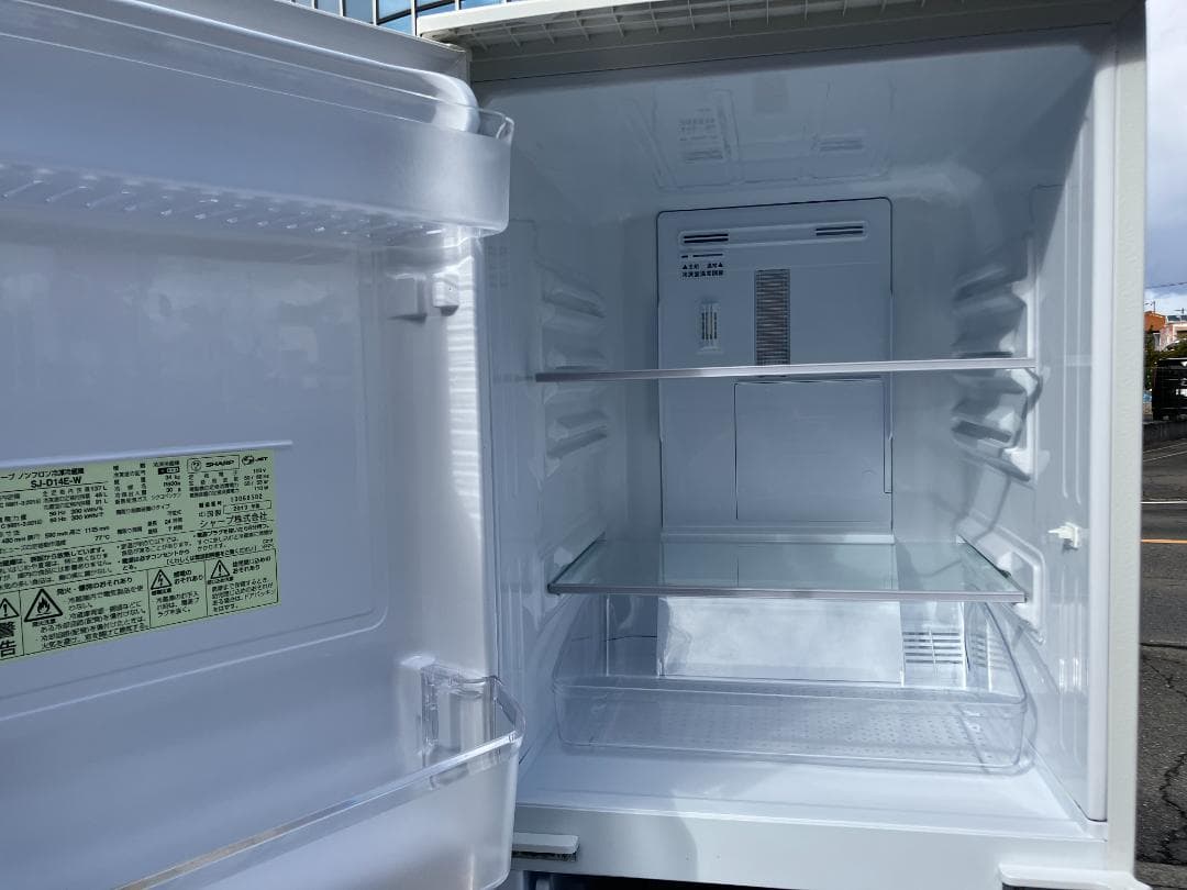 愛知岐阜/送料込★美品★シャープ 137L冷蔵庫　SJ-D14E-W　2019年