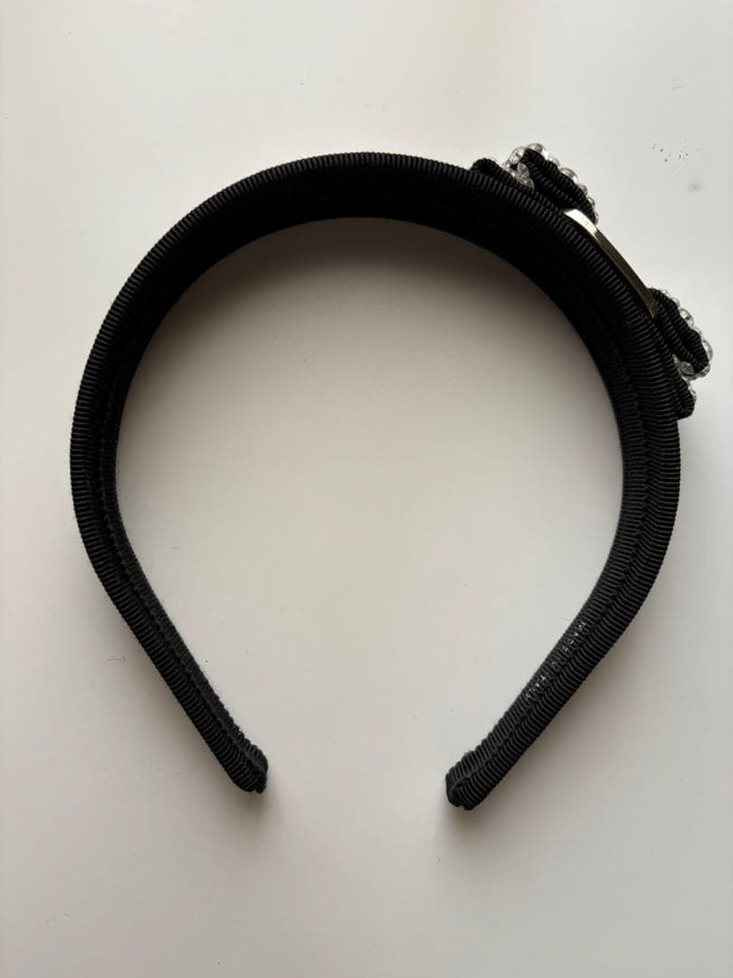 フェラガモ ビジュー　カチューシャ