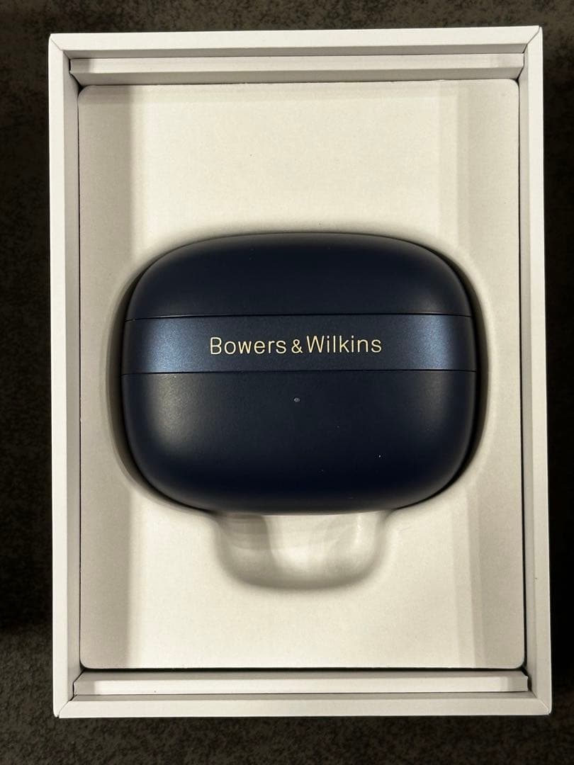 【ほぼ新品】Bowers & Wilkins PI8 ネイビー