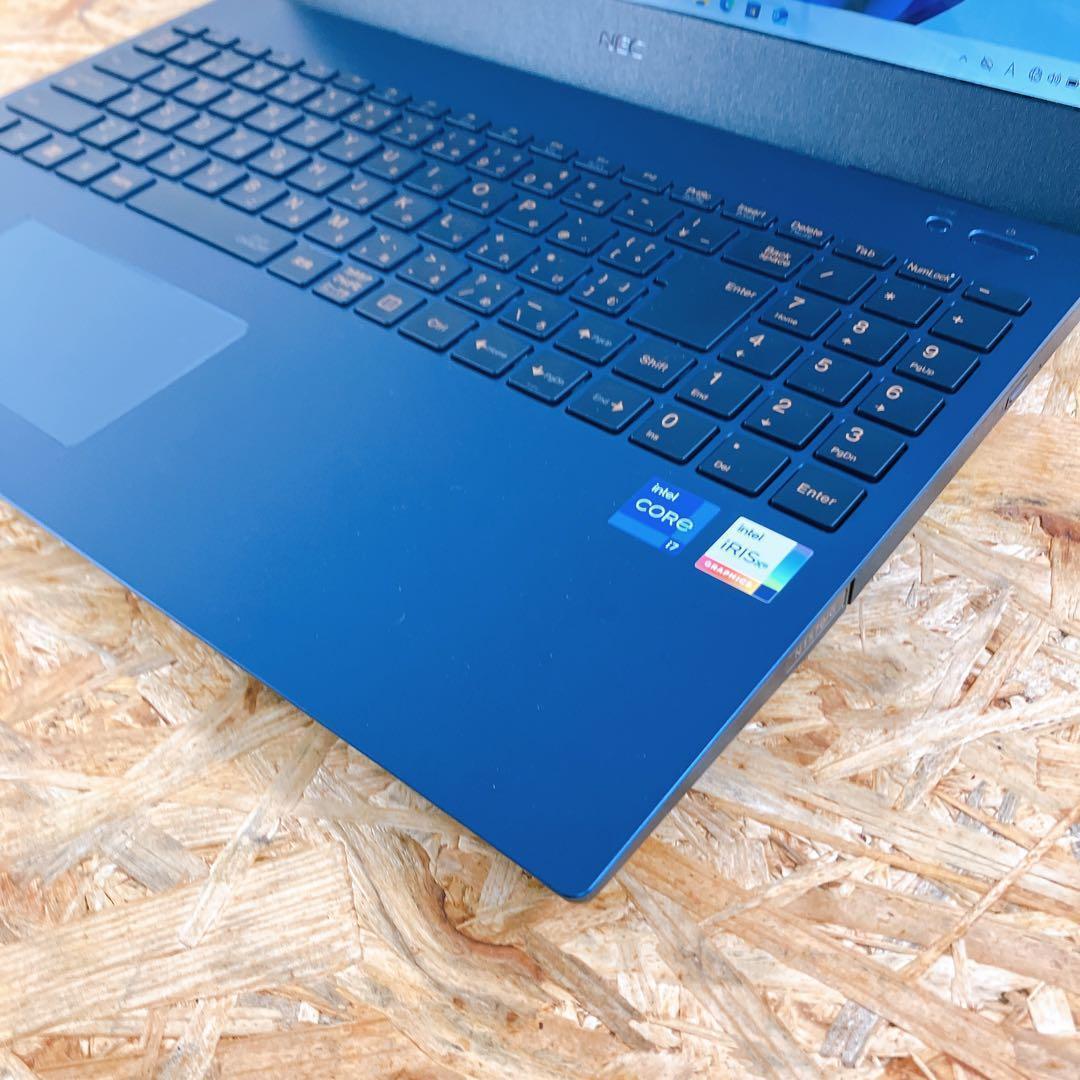 NEC LAVIE N1570 第11世代 マウス付 15.6型 DVD
