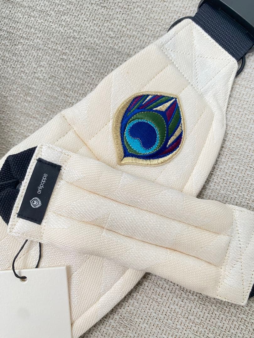 《超美品》アーティポッペ　ザイガイストツイードW オーガニックヘンプ　ホワイト