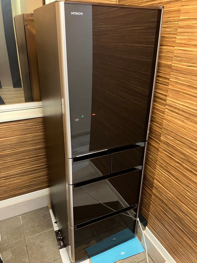 HITACHI 日立　冷凍冷蔵庫5ドア 415L（R-S4200D）2014年製