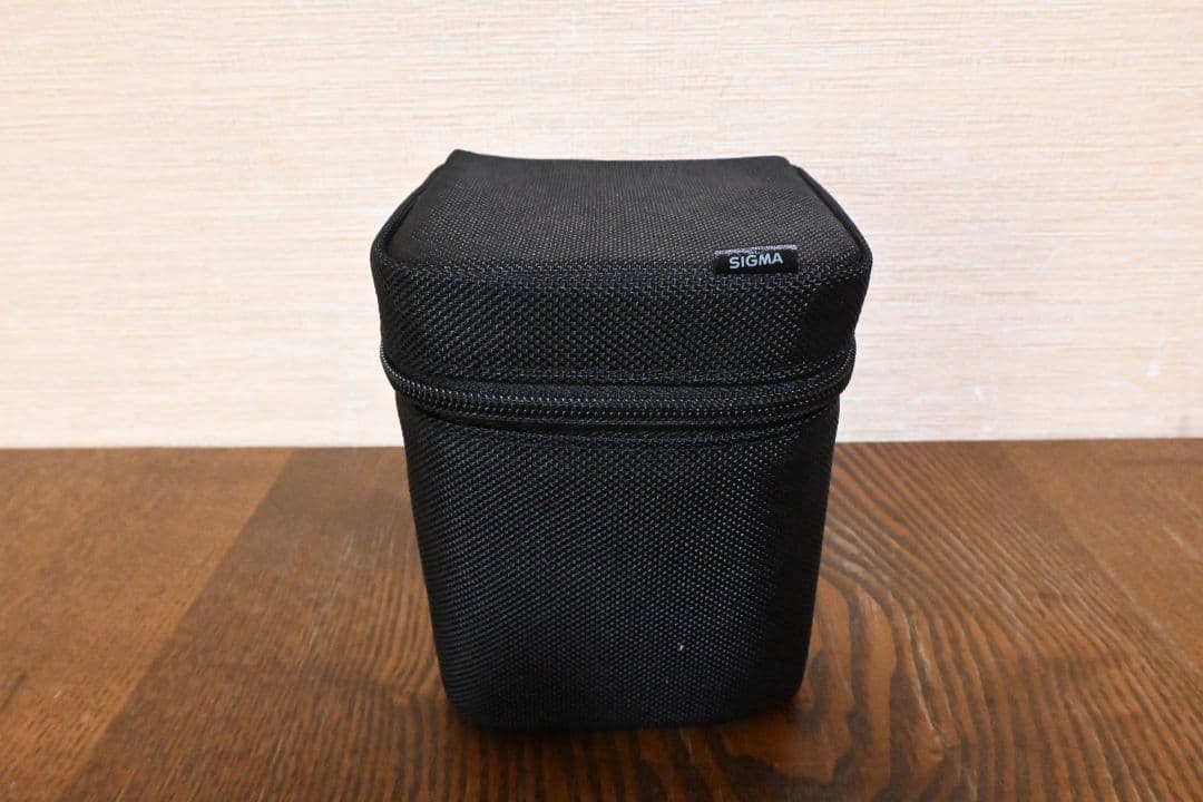 SIGMA 17-50mm F2.8 EX DC OS　キャノンEFマウント