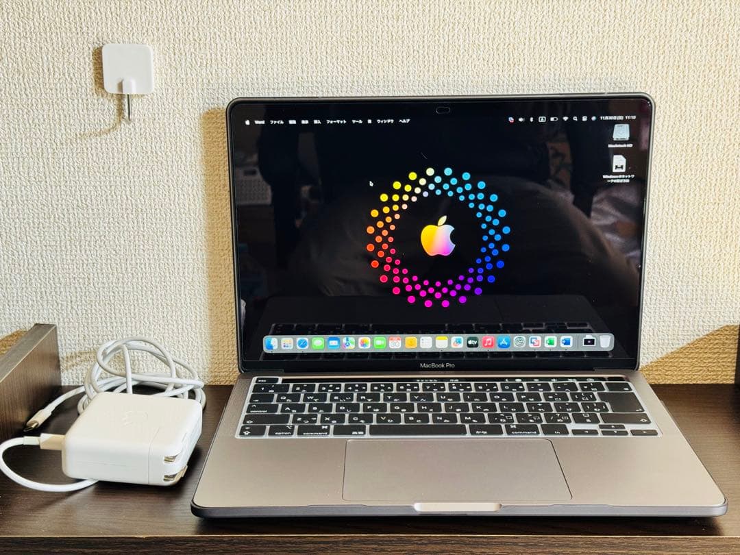 MacBook本体 MacBook Pro 2020 Core i7 32G SSD 512G