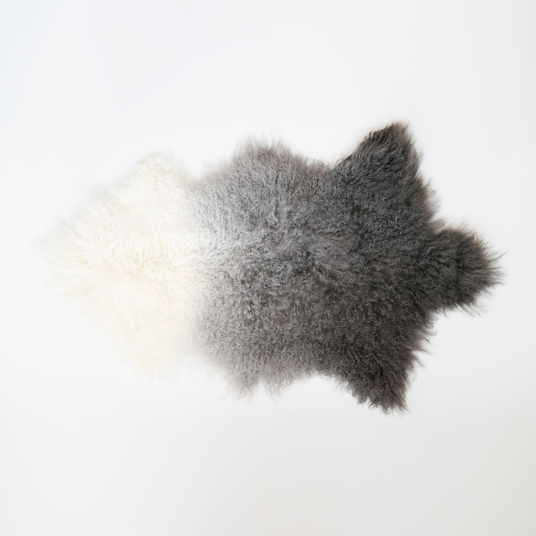 チベットラムフルスキン1匹物約60×95cmGY系　4枚分