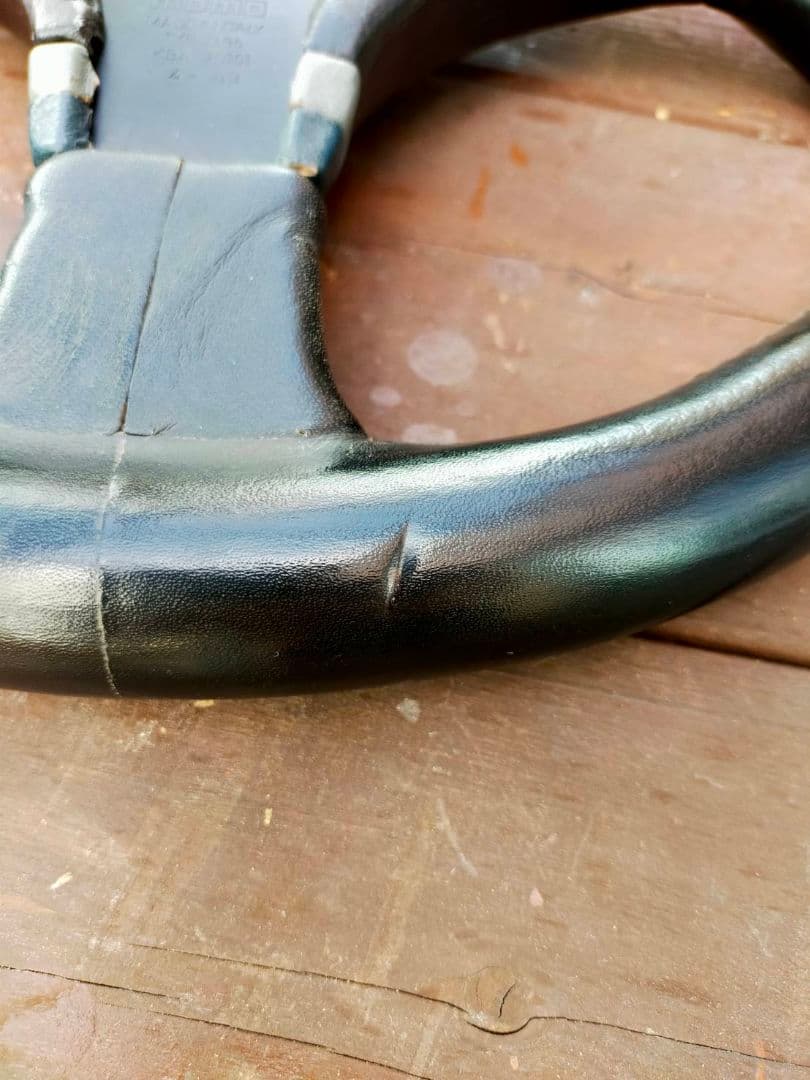 MOMO 3スポーク ステアリング ブラック