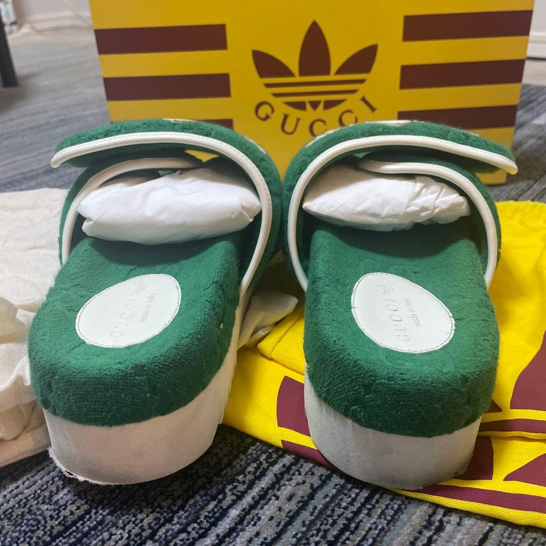 【美品】グッチ　アディダス　パイル地 プラットフォームサンダル グリーン
