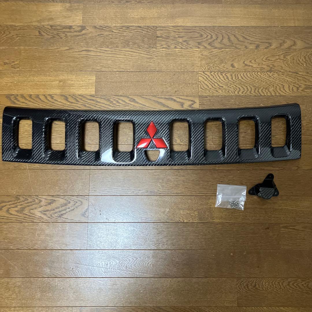 デリカD5 TGS カーボンセンターグリル