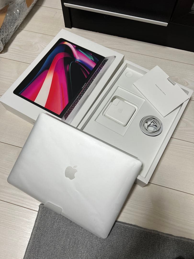 【美品】MacBook Pro M1 13インチ 8GB/256GB