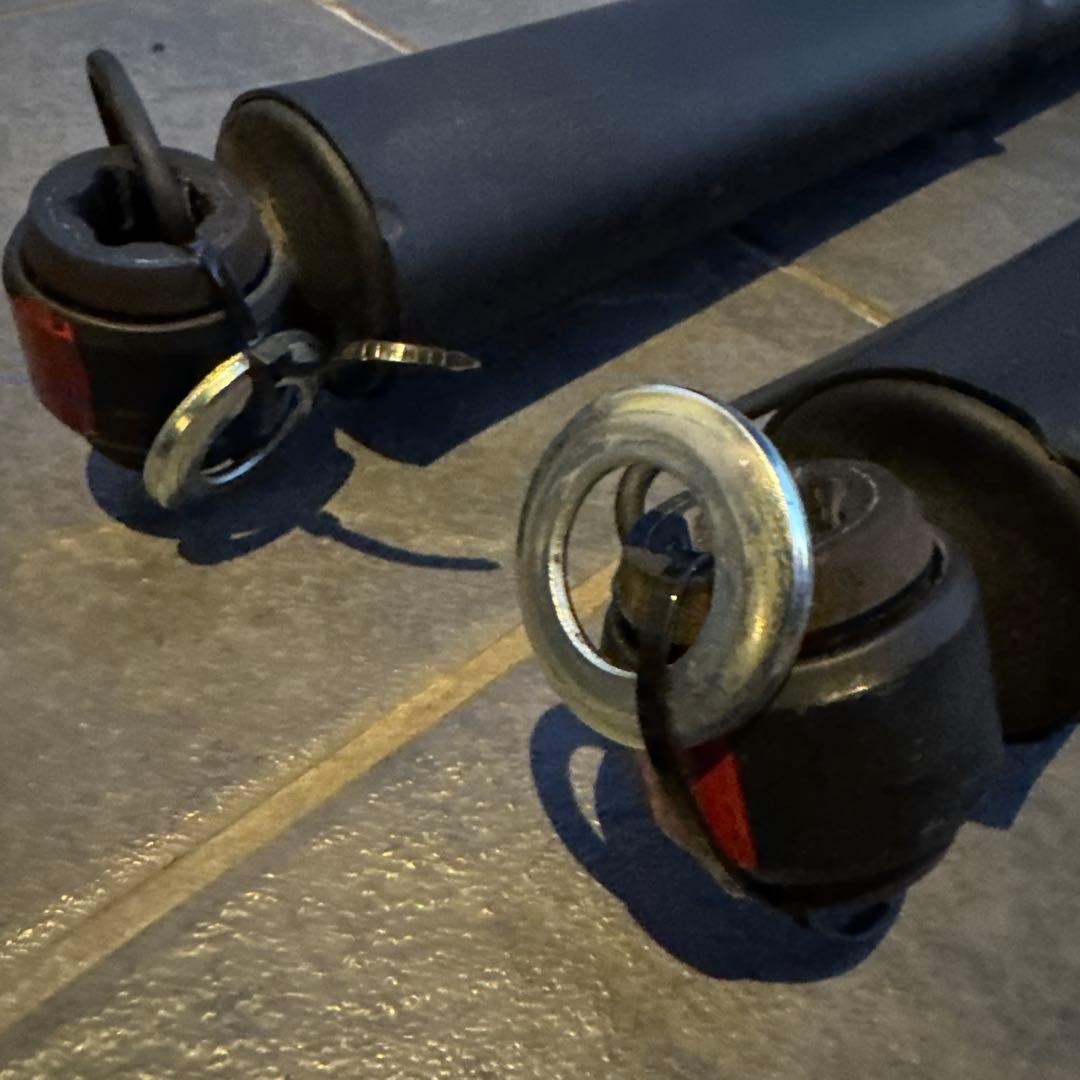 う*け様 再再販ランドクルーザー70 純正ショック 前後4本