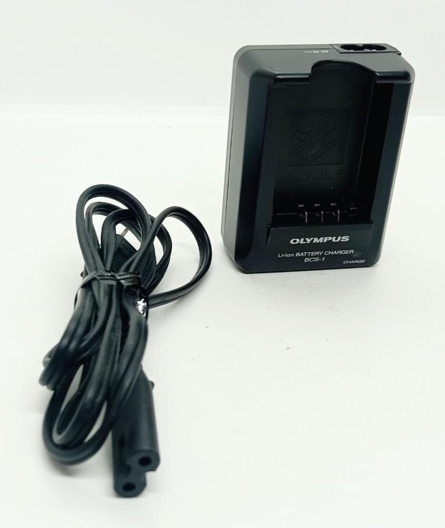 OLYMPUS OM-D E-M10 MarkIII ミラーレスカメ SD付き