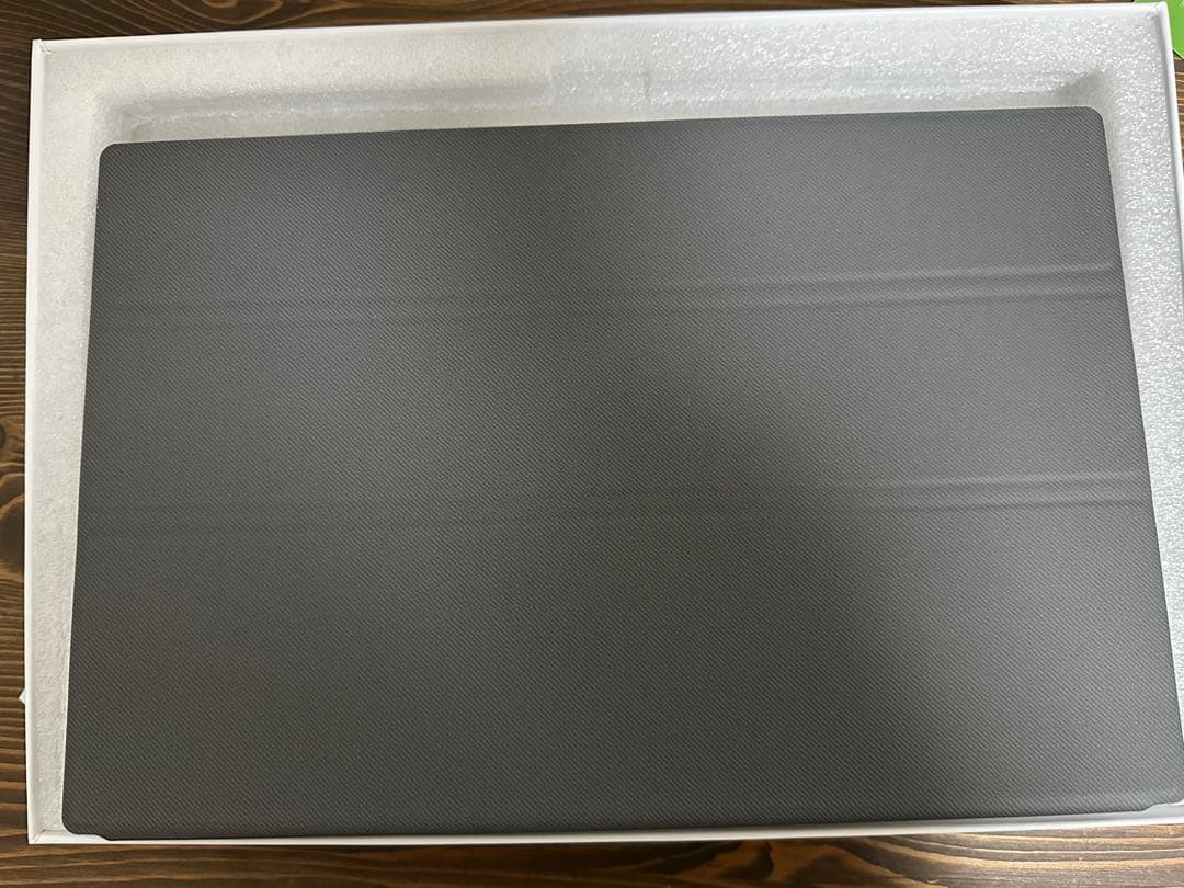 モバイルモニター 4k 13.4 インチ IGZOスクリーン