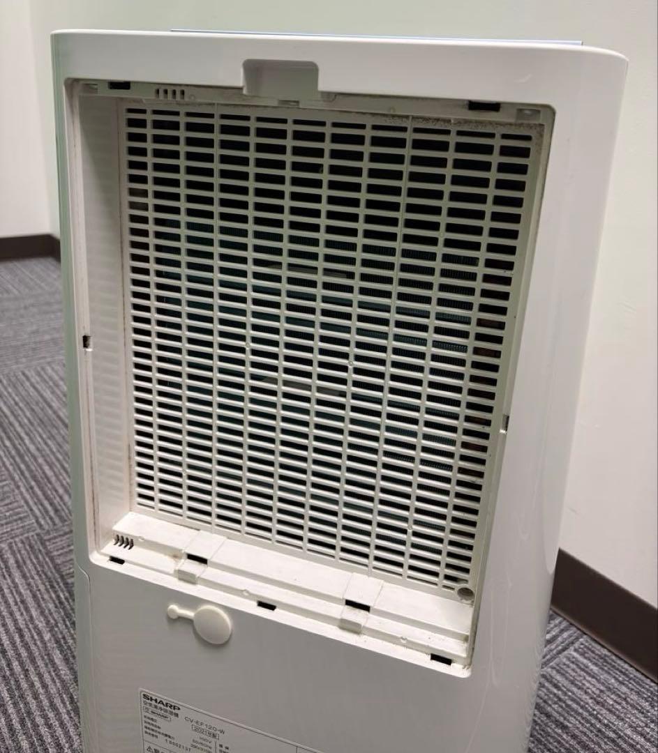 【美品】SHARP 空気清浄除湿機・乾燥機 ホワイト　CV-EF120衣類乾燥