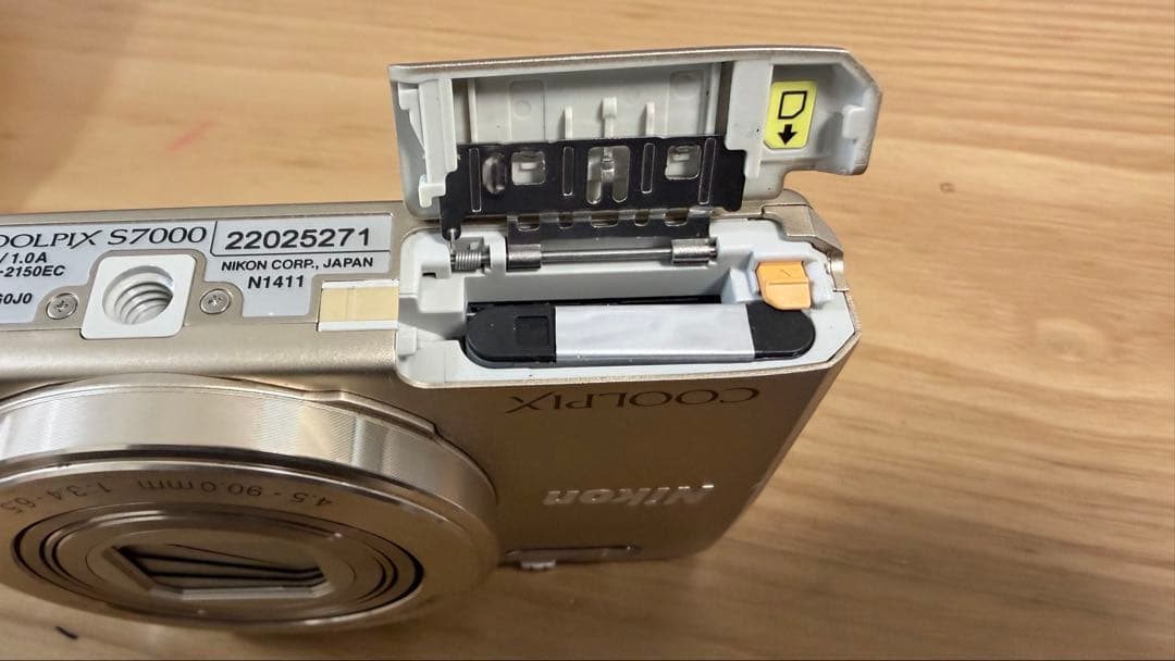 【美品】ジャンク扱い ニコン Nikon COOLPIX S7000