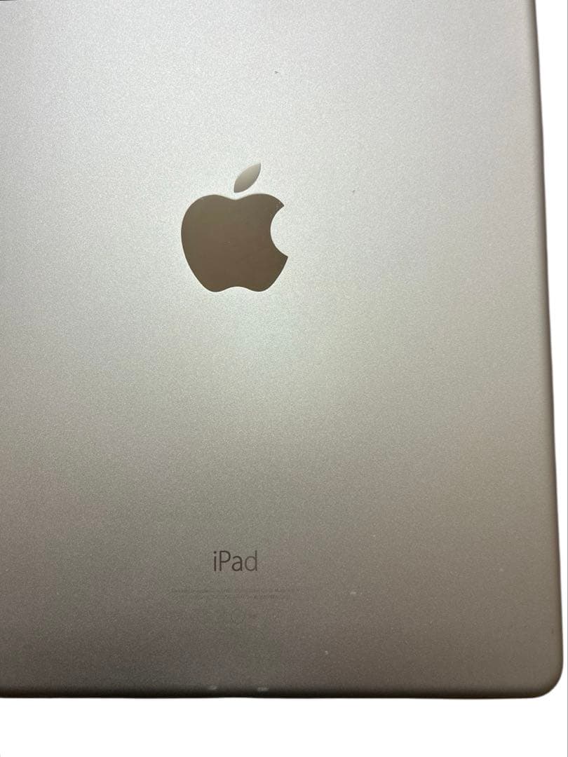 Apple iPad Pro 9.7 128GB Cellular シルバー