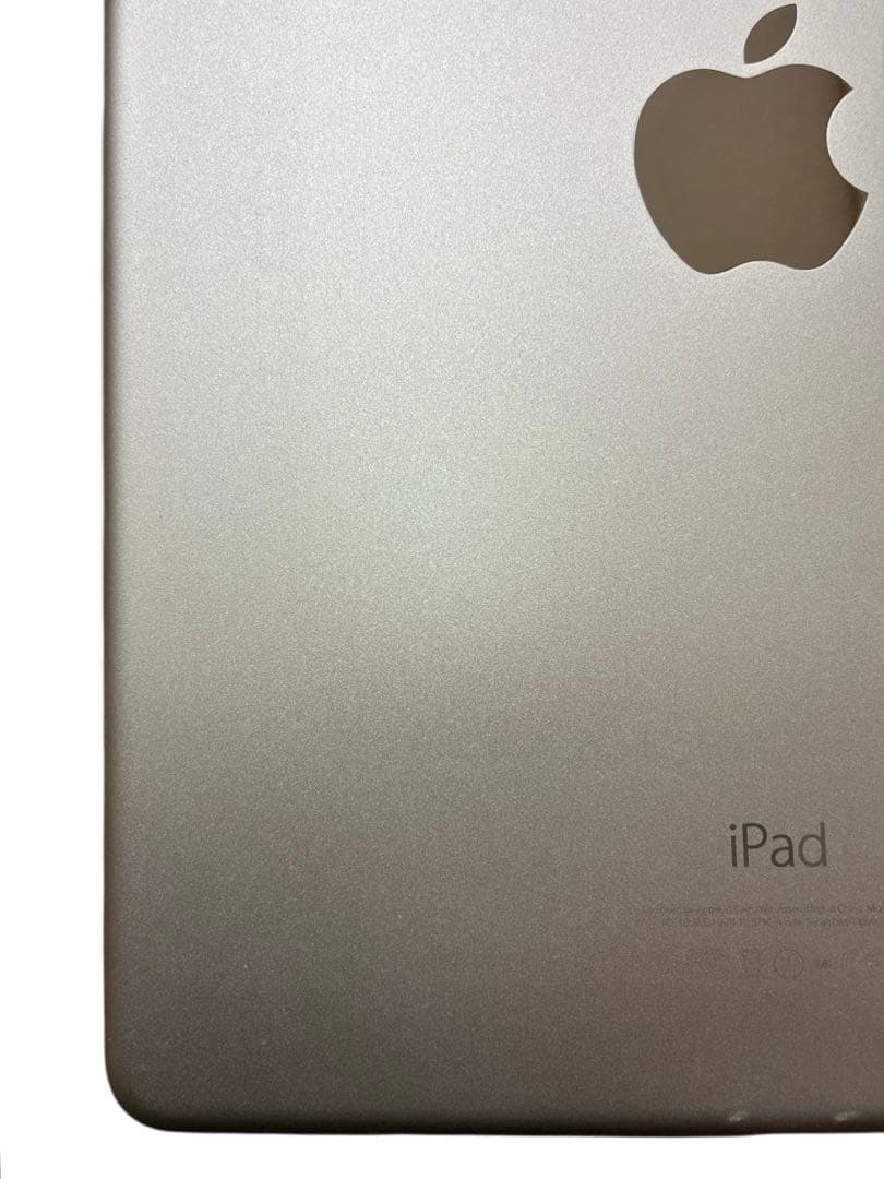 Apple iPad Pro 9.7 128GB Cellular シルバー