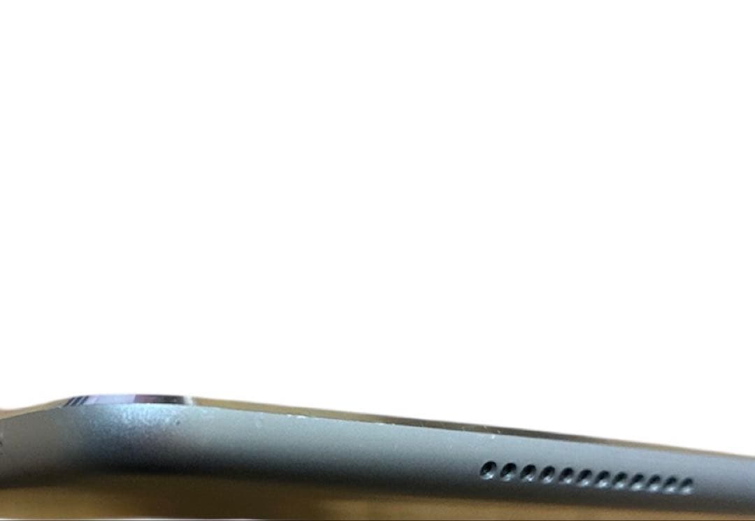 Apple iPad Pro 9.7 128GB Cellular シルバー