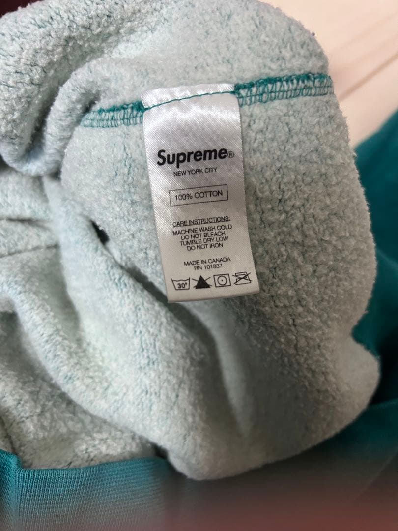 トレーナー　supreme