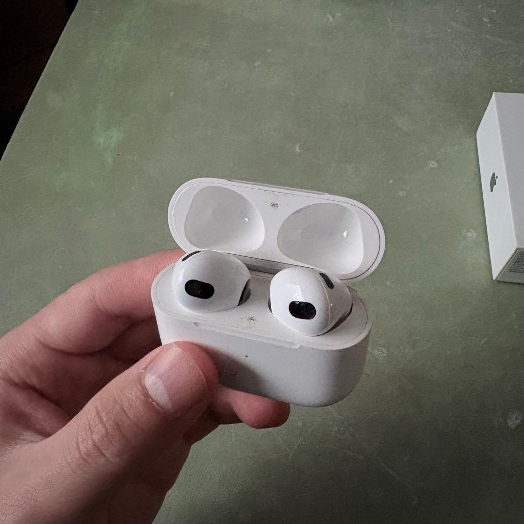 【美品/箱あり】AirPods 第3世代 (2023年3月購入)