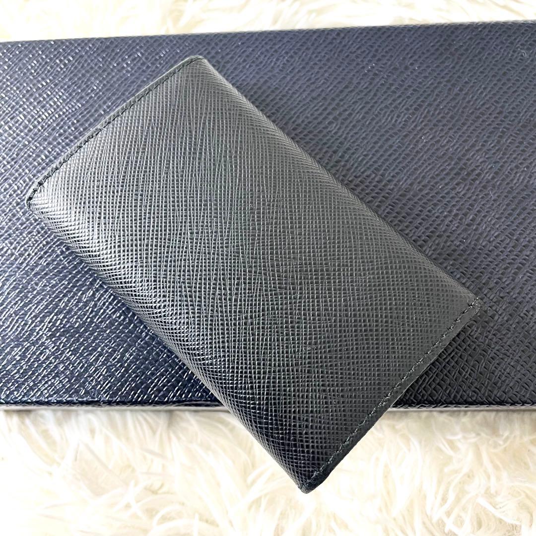 プラダ　PRADA キーケース　ゴールド　サフィアーノ　レザー　ブラック　黒