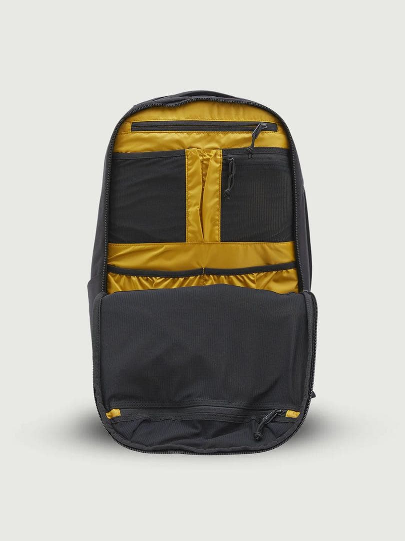 WEXLEY ACTIVE 25L ビジネス旅行にも最適