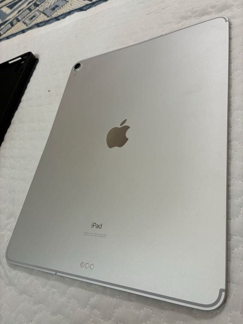 iPad Pro 12.9インチ Wi-fi + Cellular 256GB