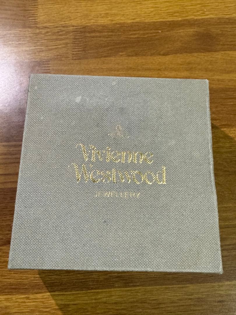 Vivienne Westwood オーブ　スタッズペンダントネックレス
