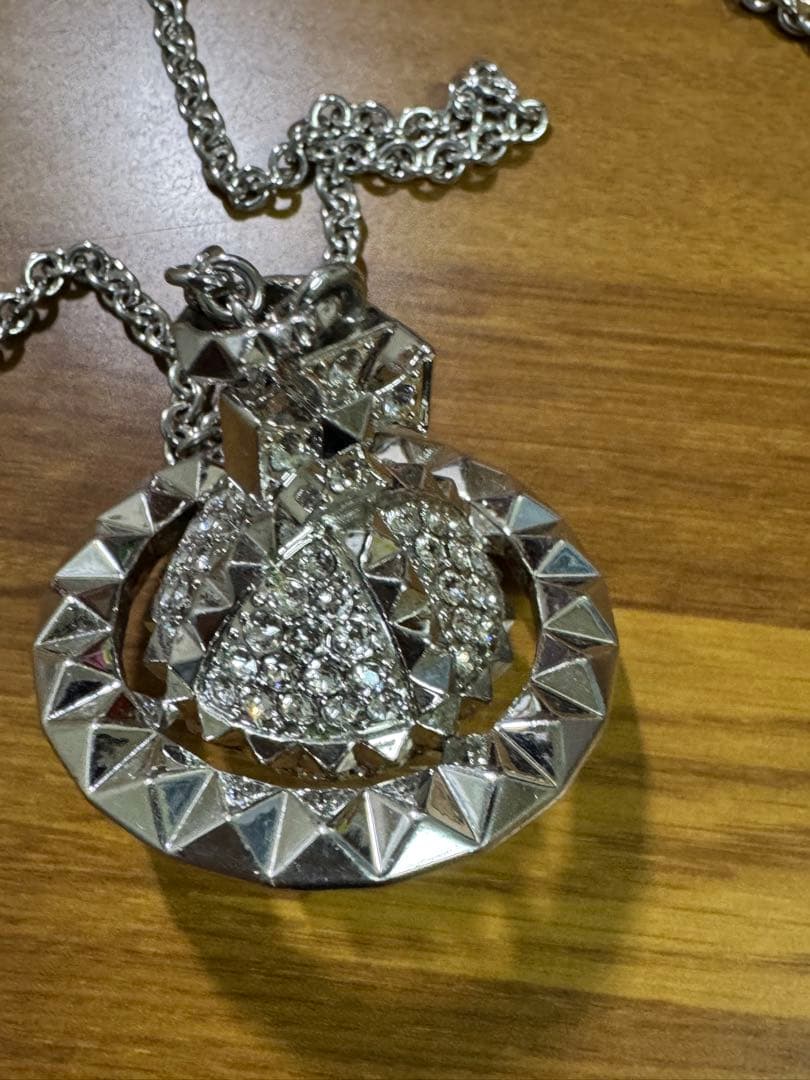 Vivienne Westwood オーブ　スタッズペンダントネックレス