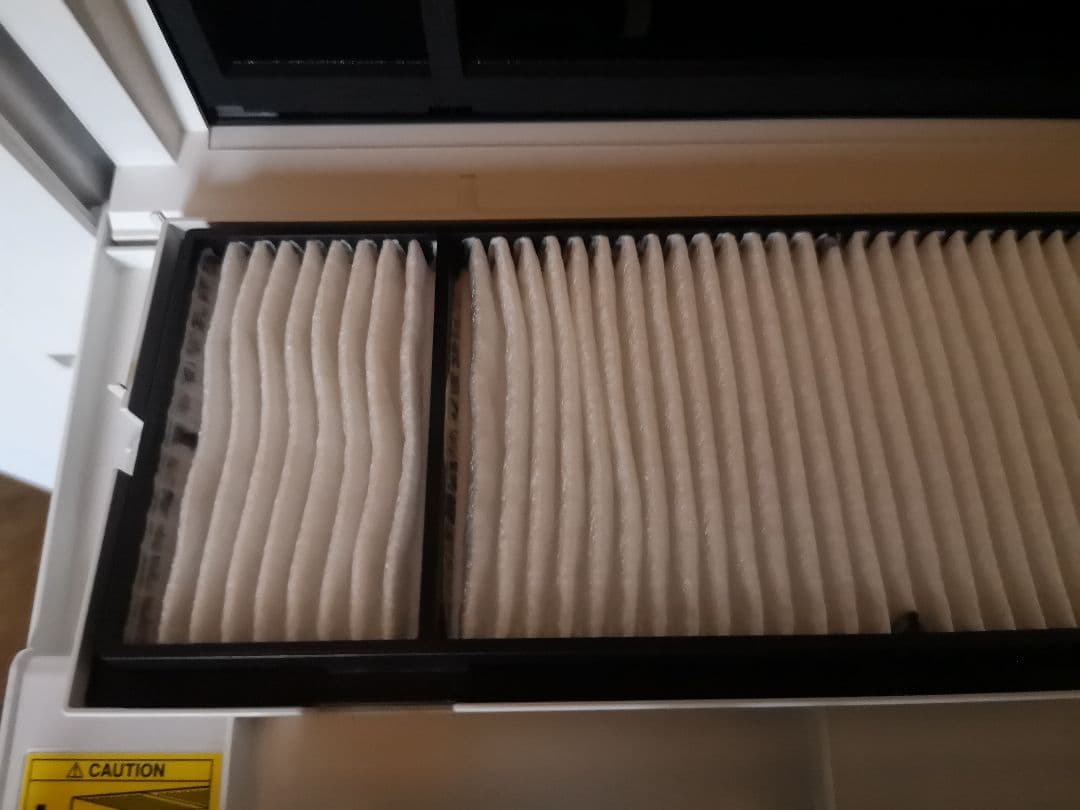 EPSON EH-LS300W プロジェクター　YAMAHA スピーカー