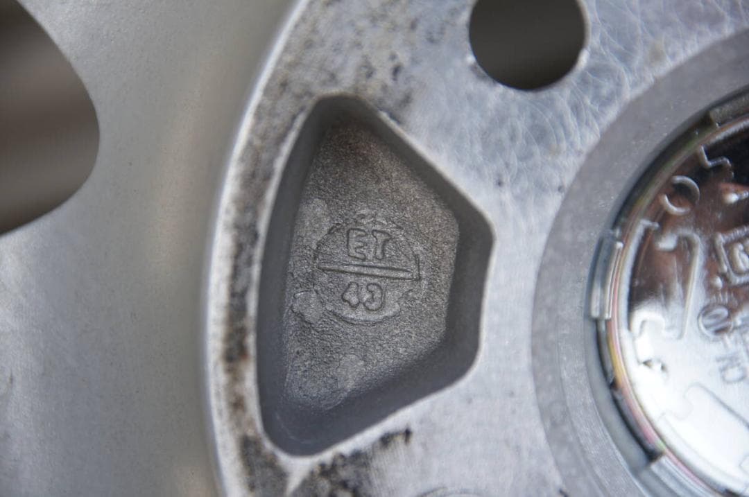 30系 プリウス用スタッドレス付アルミ 15インチ 4本 トヨタ流用にも