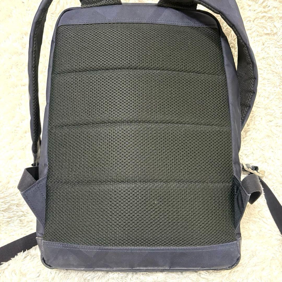 ブラックレーベルクレストブリッジ シャドーチェック リュック