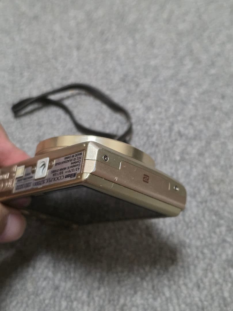 Nikon COOLPIX S7000 コンパクトデジタルカメラ