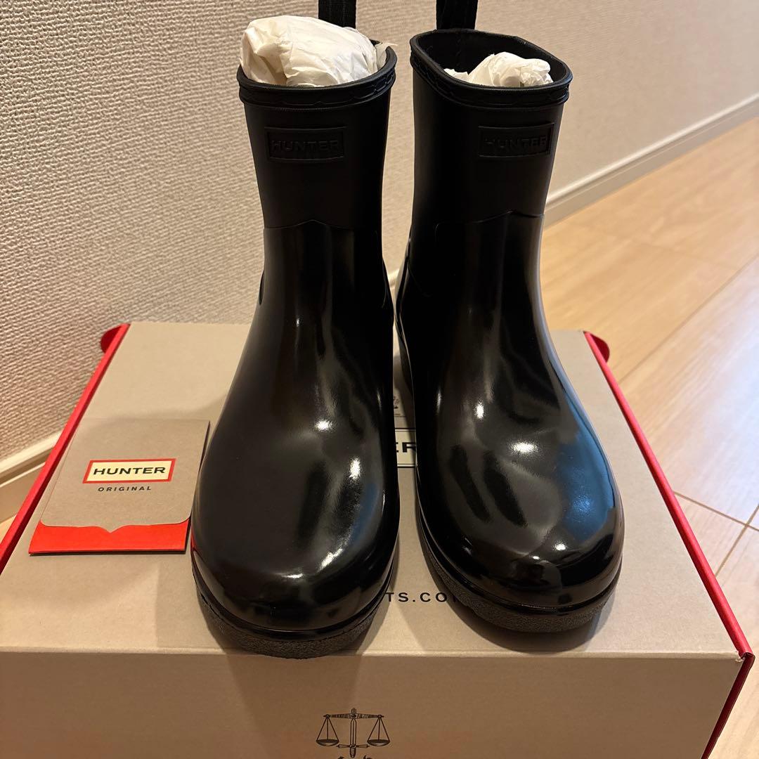新品HUNTER ブラック ローヒールバイカーグロス