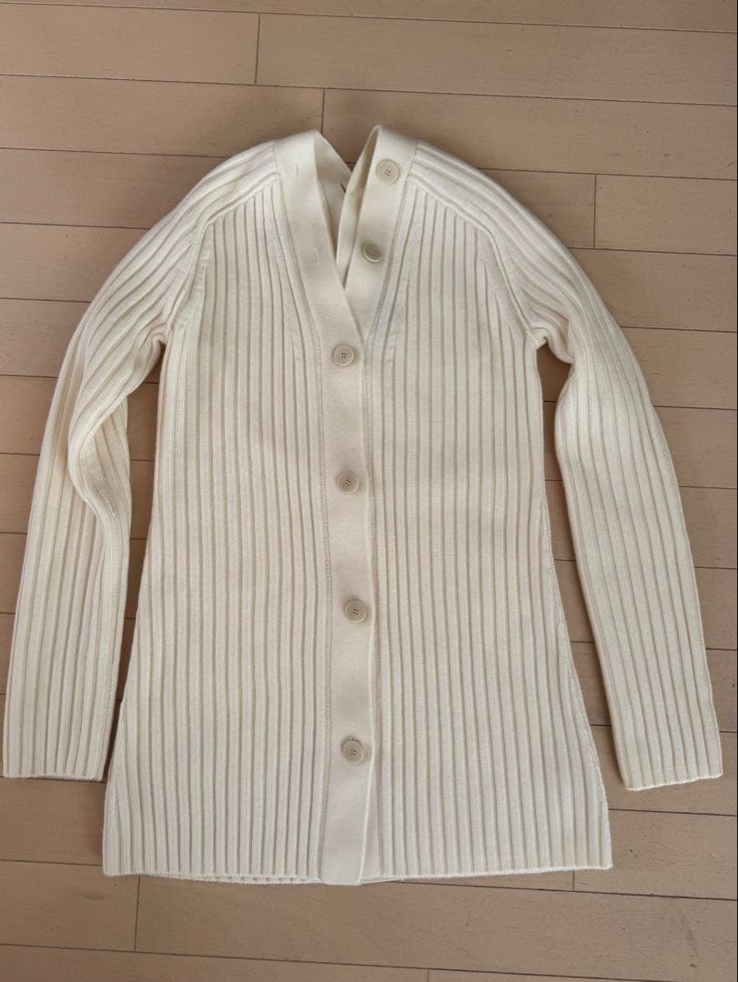 Theory アイボリー カーディガン
