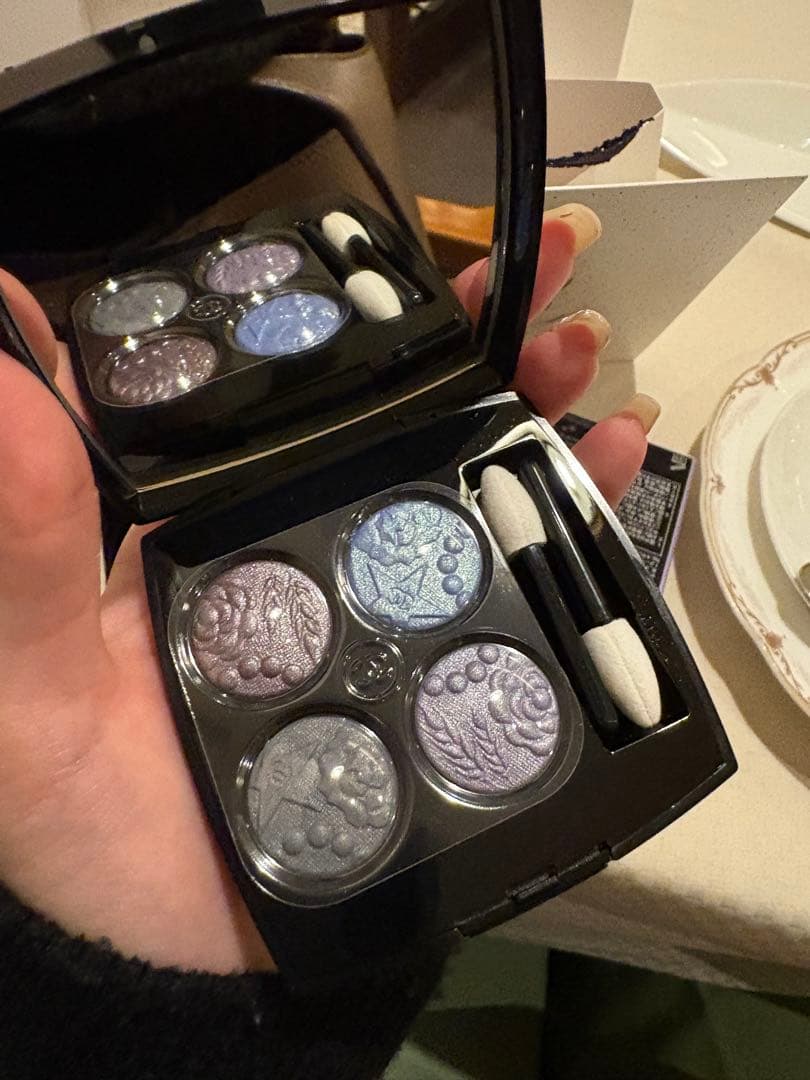 CHANEL 397 - ニュイ アストラル アイシャドウ