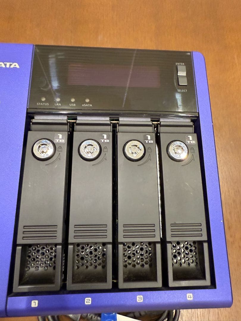 値下げ中I-O DATA NAS 4ベイ ストレージHDL-Z4WM4C2