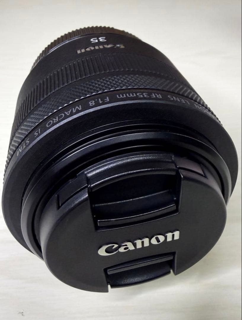 【超美品.使用回数2回】 キヤノンRF35mm F1.8 マクロIS STM