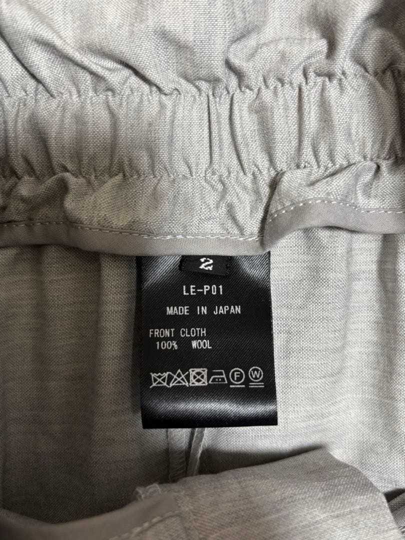 divka ハイウェスト立体パンツ