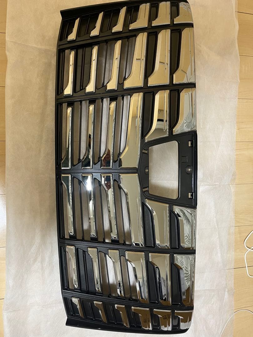 アルファード30 前期　フロントグリル ライトスモーク