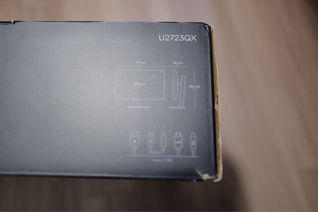 Dell U2723QX 27インチ 4K USB-C モニター U2723QE