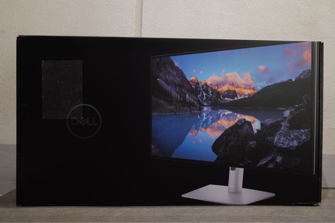 Dell U2723QX 27インチ 4K USB-C モニター U2723QE